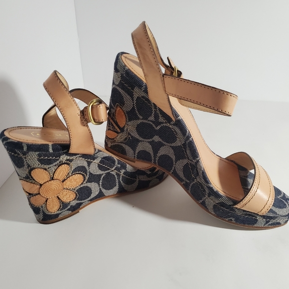 COACH Kori Denim Fleshtone Flower Patchwork Wedge - Picture 4 of 11